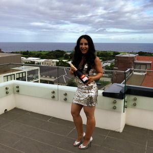 Meet your Posher, Danielle